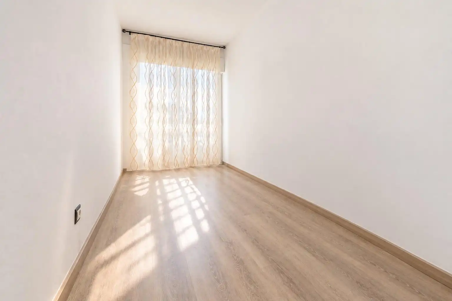 Bedroom of Flat for rent in Centre - Sant Oleguer
