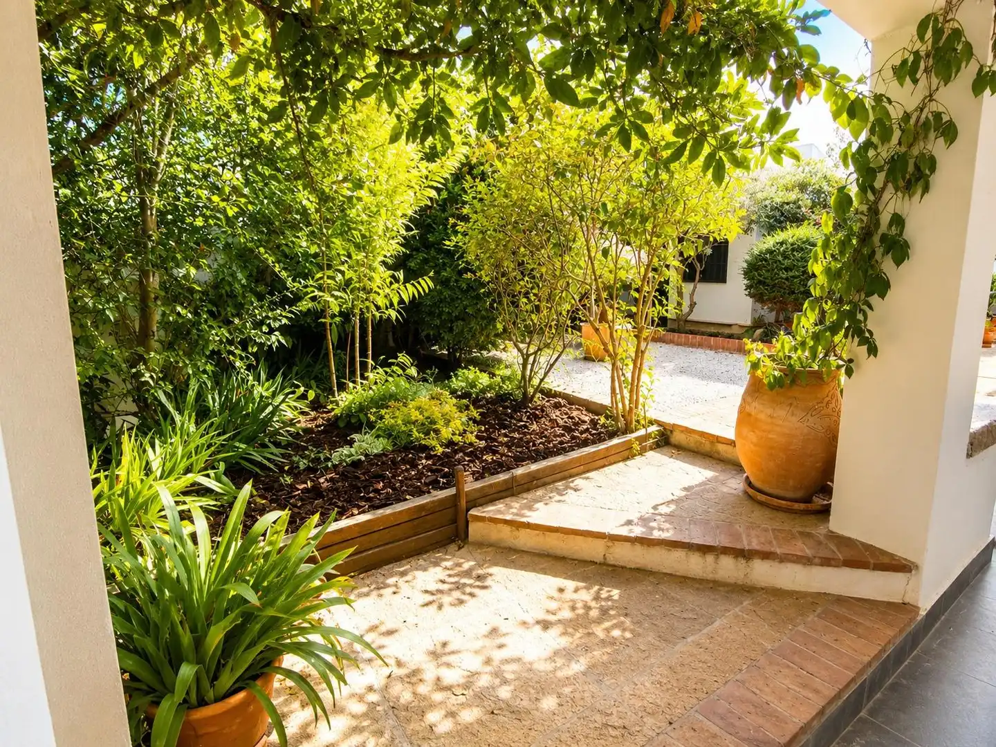 Jardí de Casa o xalet en venda en Granada amb Piscina
