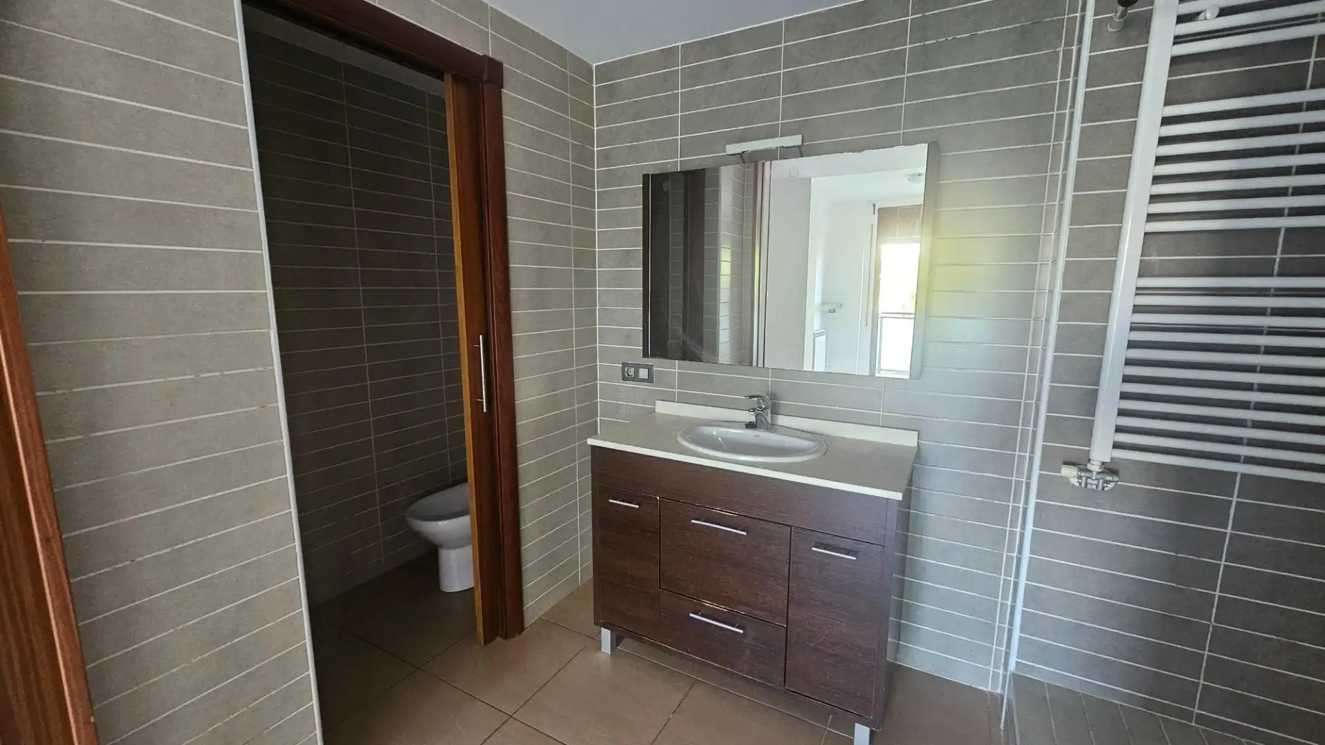 Baño de Apartamento en venta en Santa Cristina d'Aro con Calefacción, Terraza y Amueblado