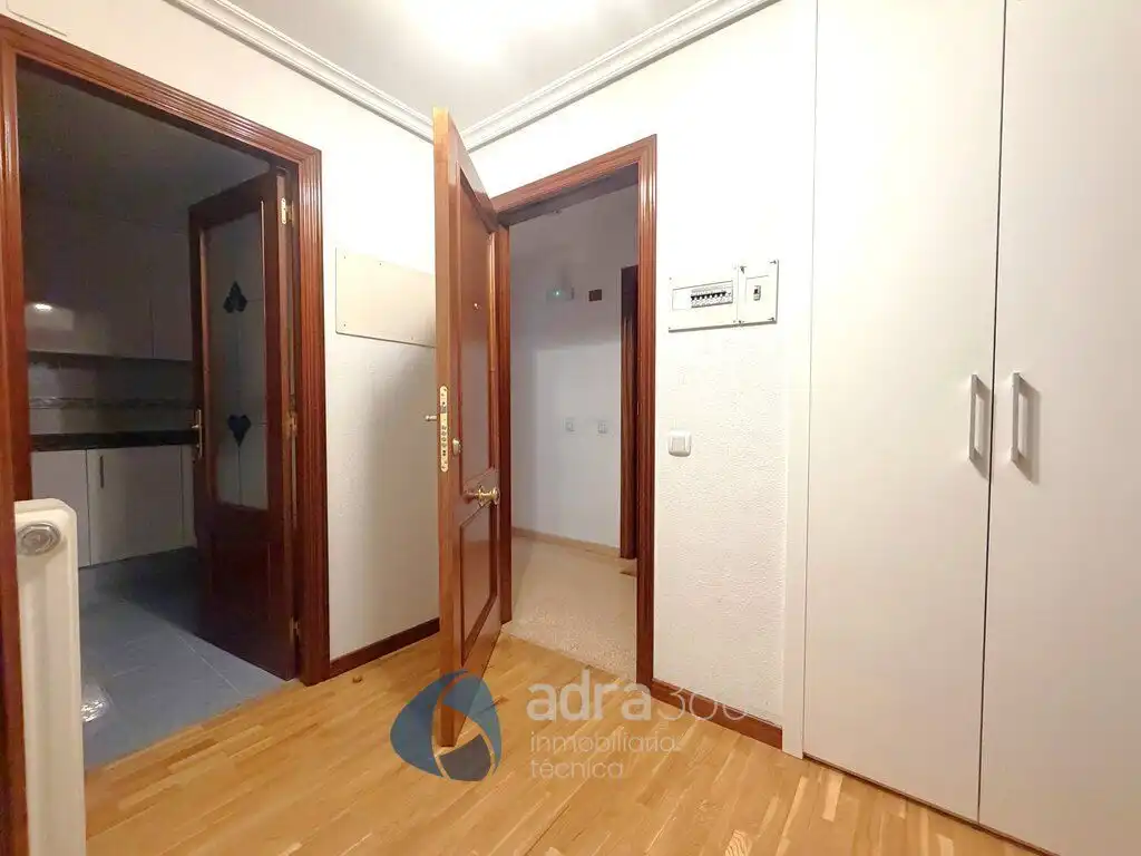 Wohnung zur Miete in  Logroño mit Heizung