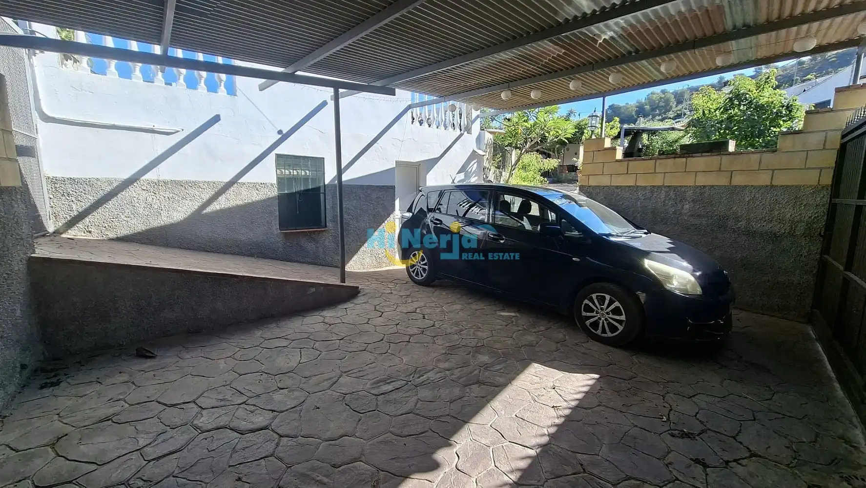 Parking of Houses for rent in Nerja  with Air Conditioner, Heating and Terrace