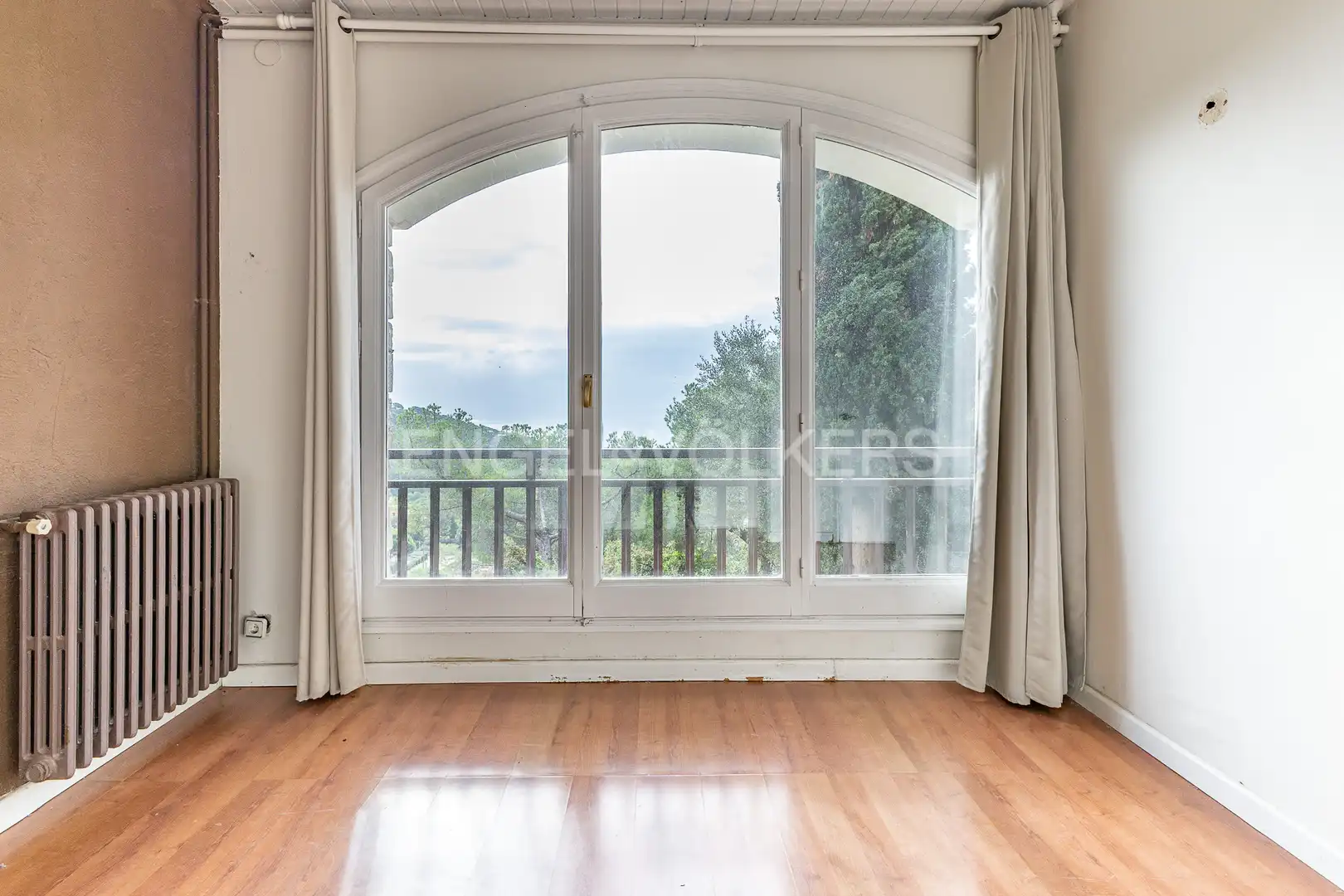 Country house zum Verkauf in Cabrera de Mar