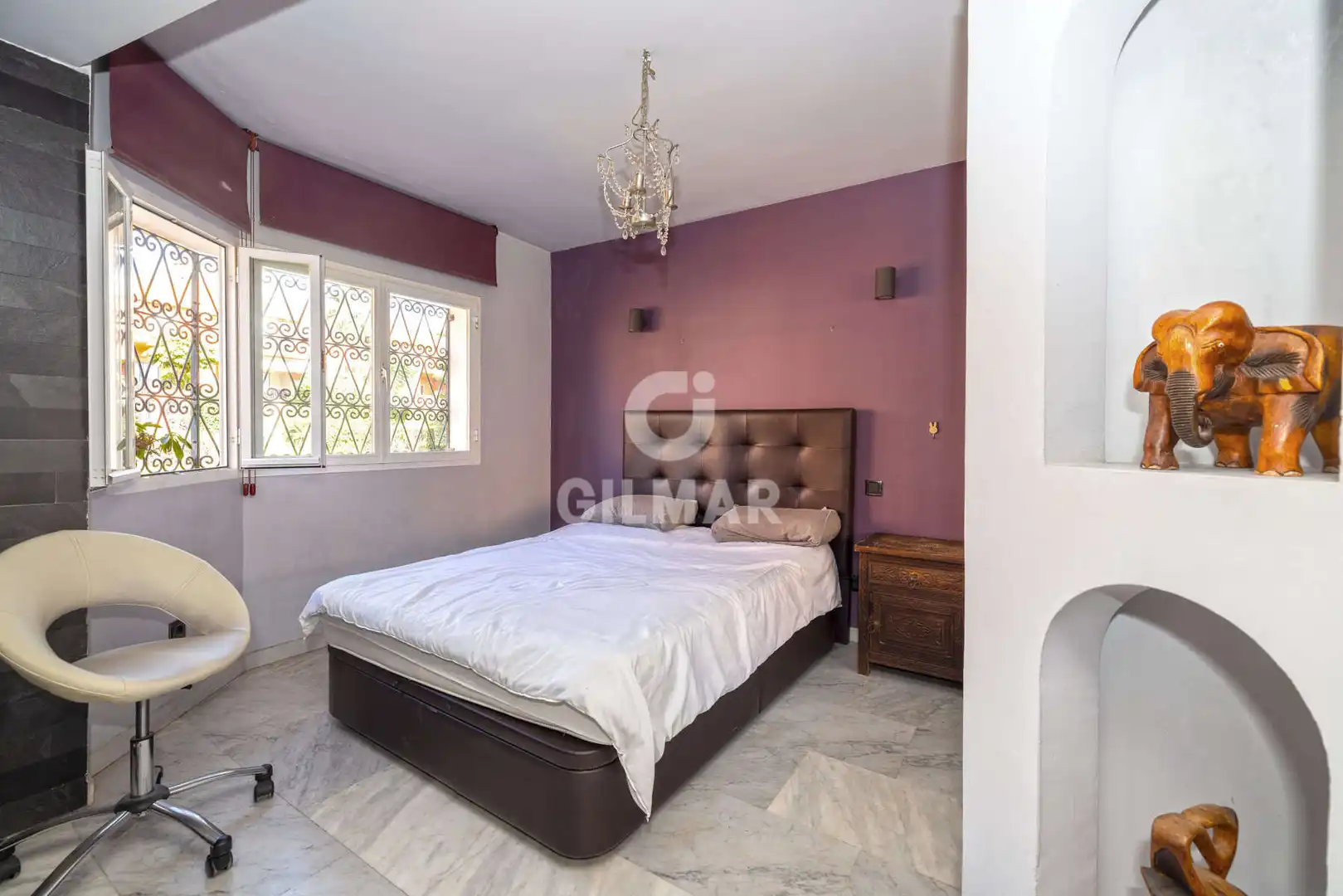 Dormitori de Casa adosada en venda en Estepona amb Calefacció i Jardí privat