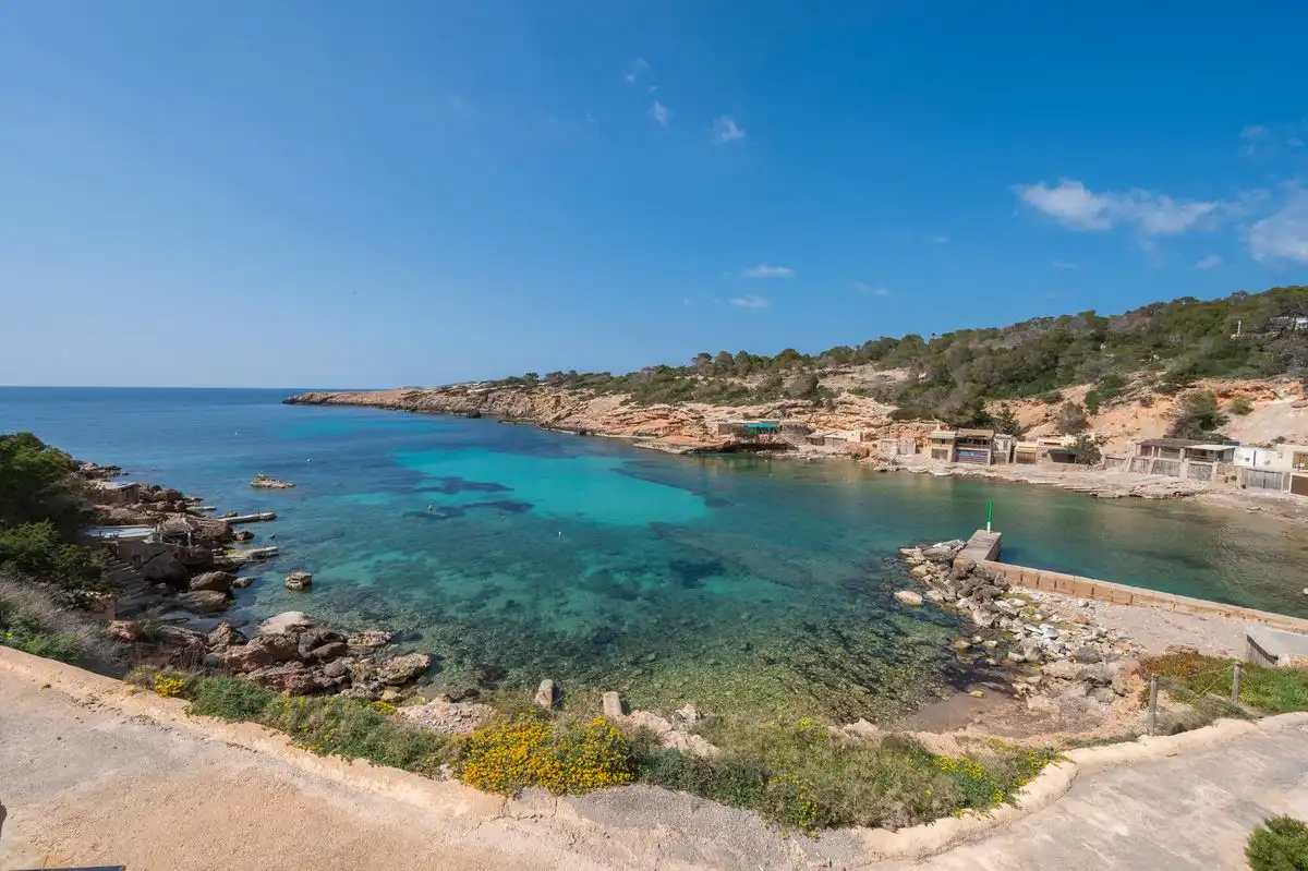 Exterior view of Detached homes for sale in Sant Josep de sa Talaia  with Air Conditioner, Heating and Private garden