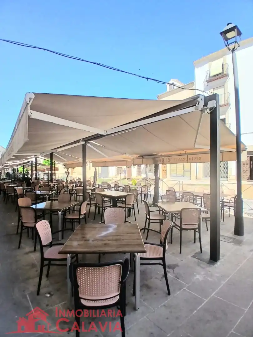 Business premises for transfer in Baeza