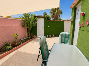 Baixos amb jardí de lloguer a Zona Carrefour - Urbanizaciones