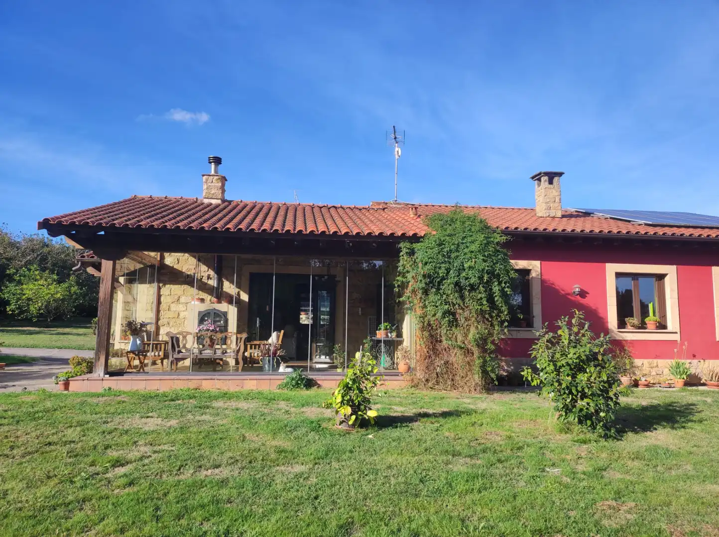 Chalet con jardín en venta en Carretera de la Granda, imagen 2