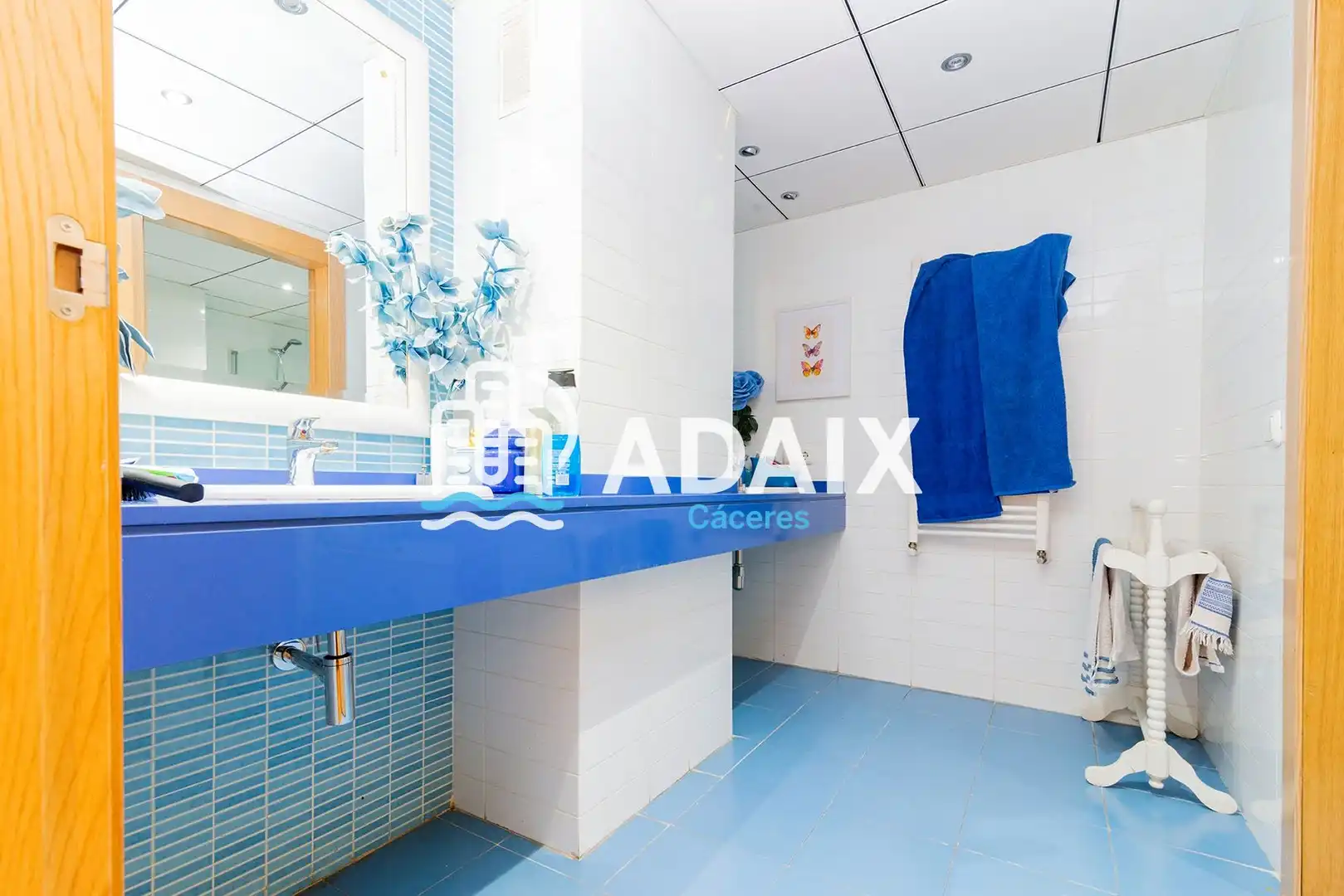 Baño de Ático en venta en Cáceres con Aire acondicionado, Calefacción y Terraza