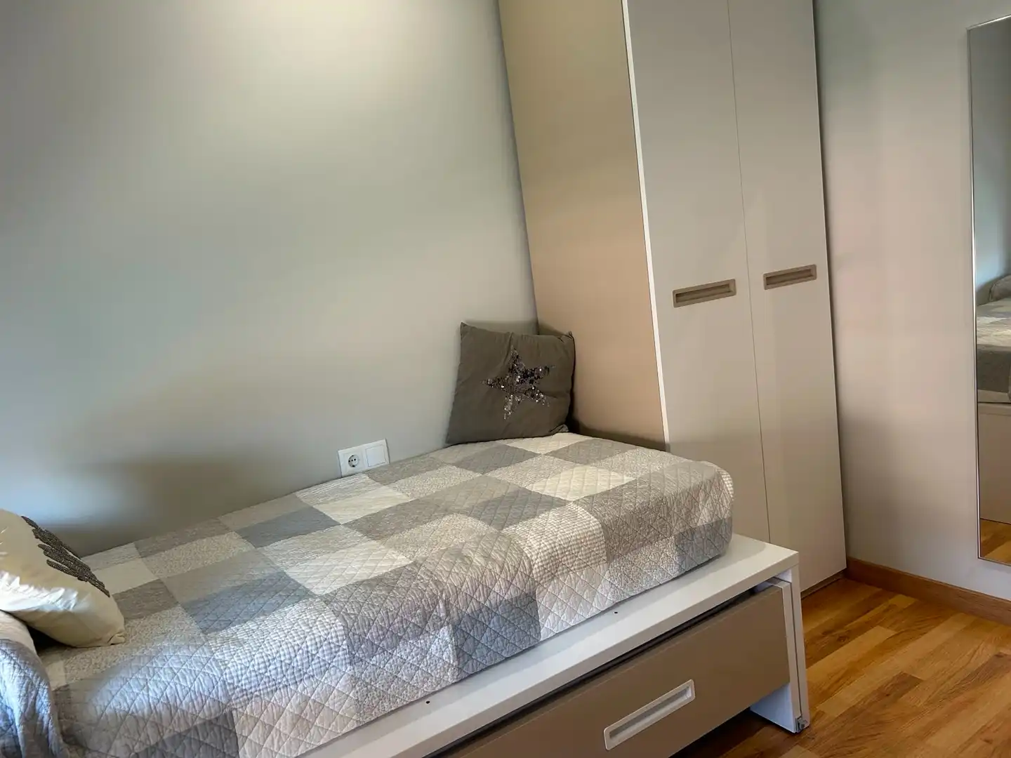 Habitación de Piso en venta en Valencia con Aire acondicionado, Amueblado y Balcón