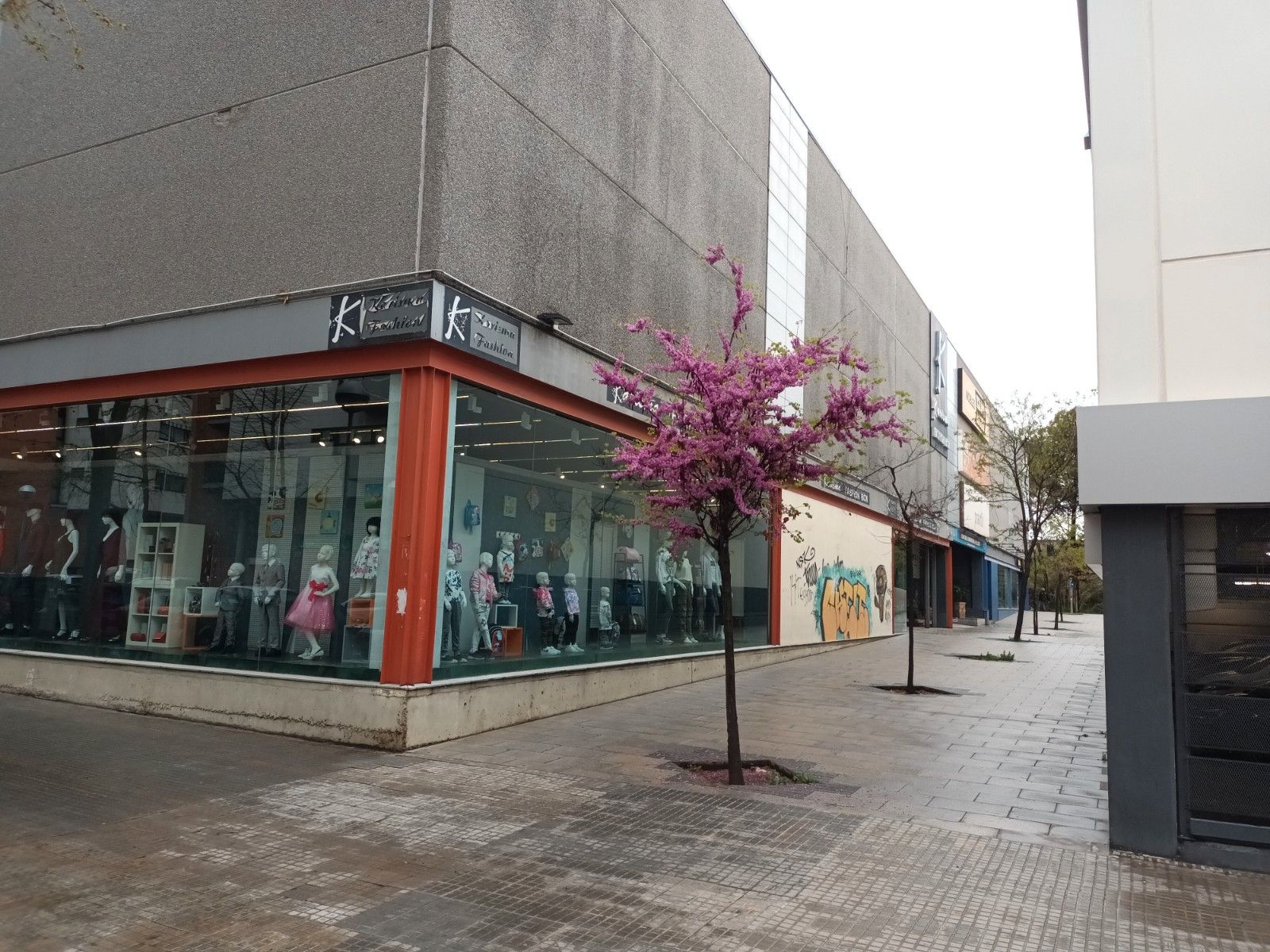 Vista exterior de Edifici en venda en Mollet del Vallès