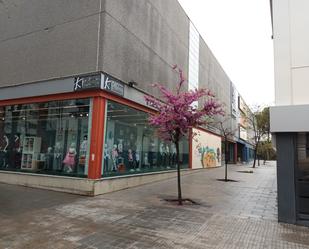 Vista exterior de Edifici en venda en Mollet del Vallès