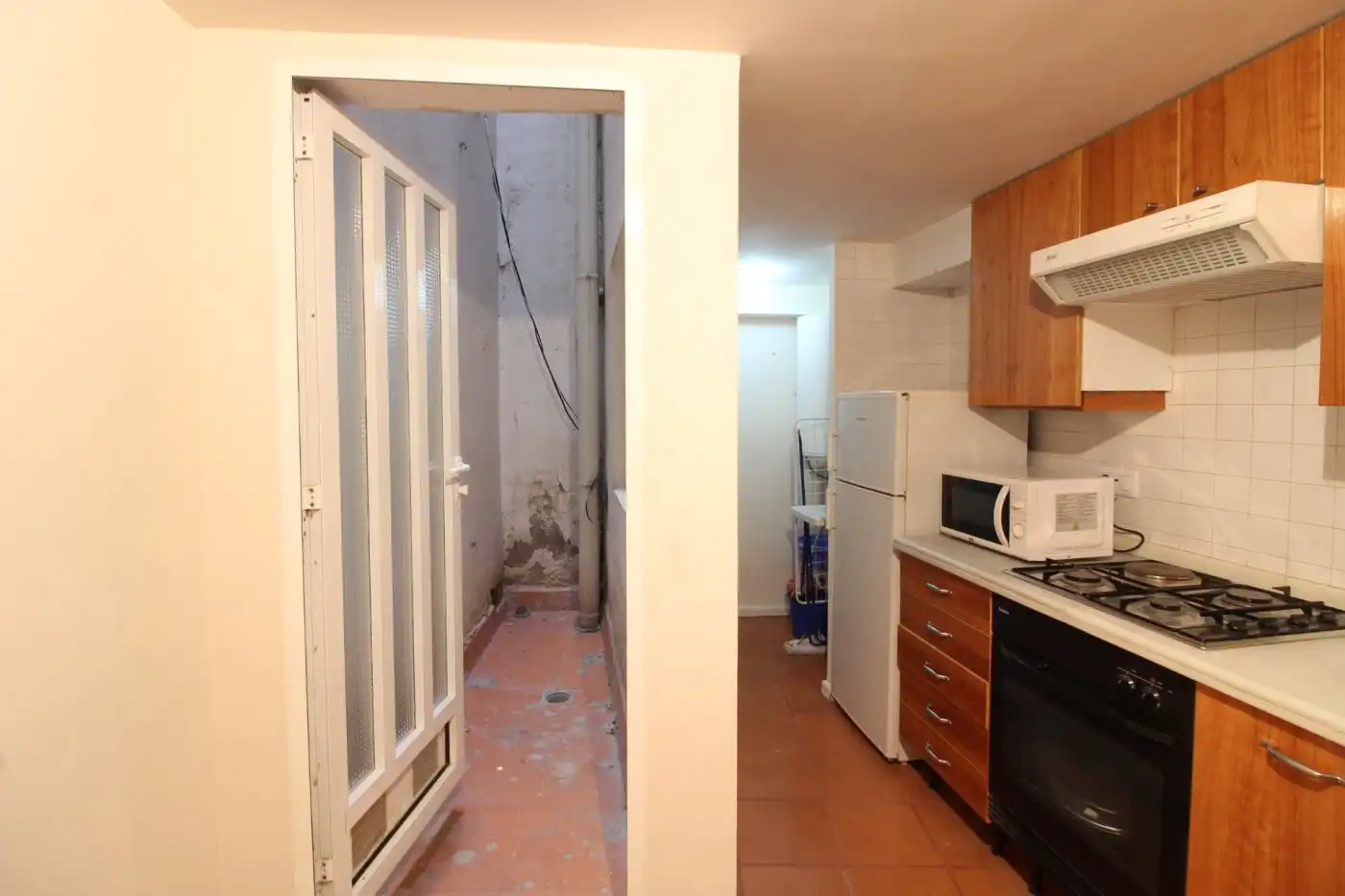 Piso en venta en Valencia con Amueblado y Balcón