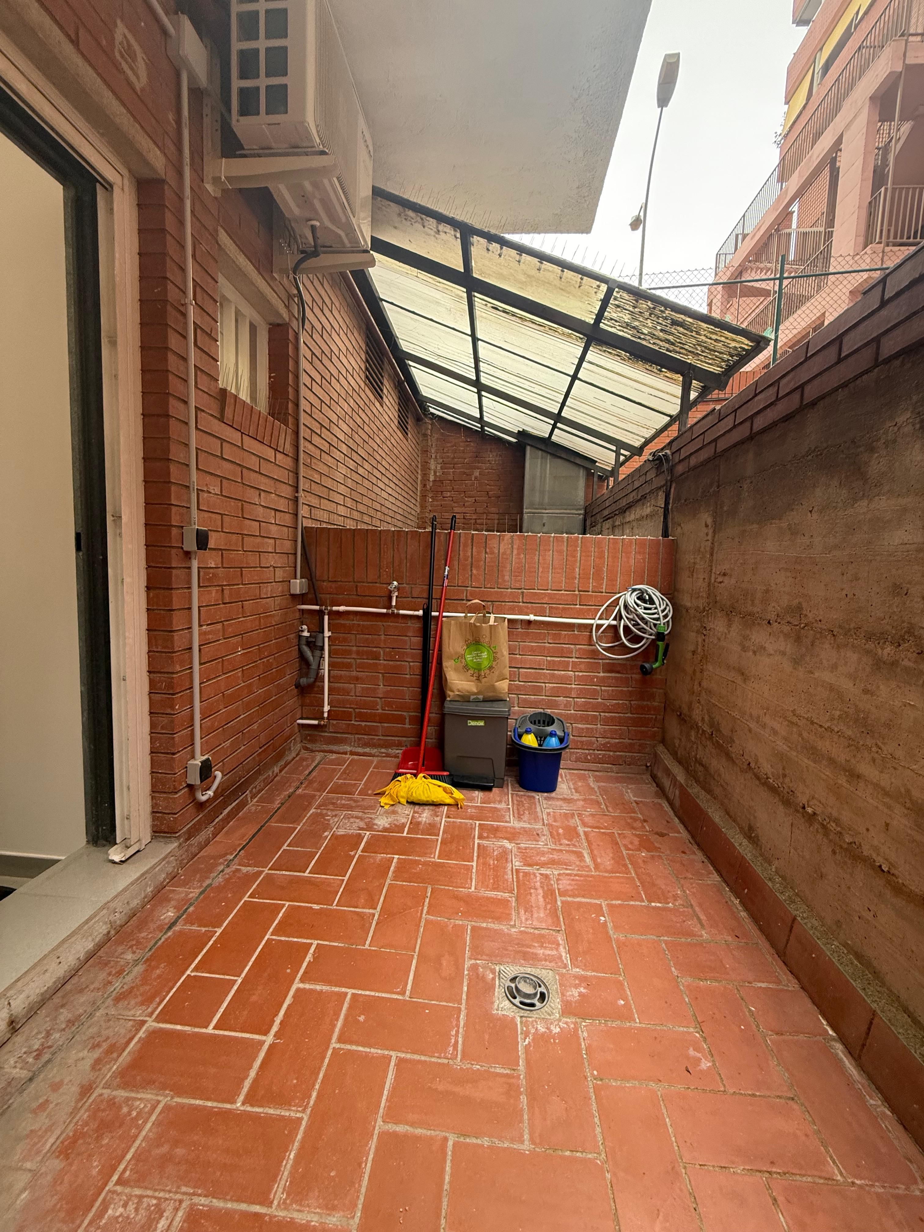 Premises for sale in Badalona