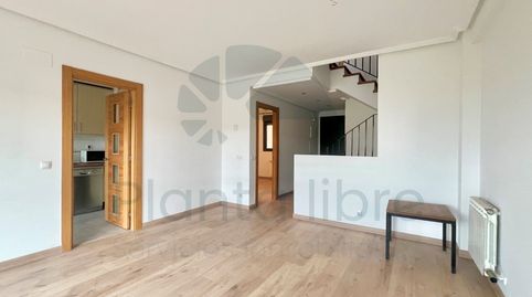 Foto 2 de Dúplex en venda a Avenida Costanazo (el), Villamediana de Iregua, La Rioja