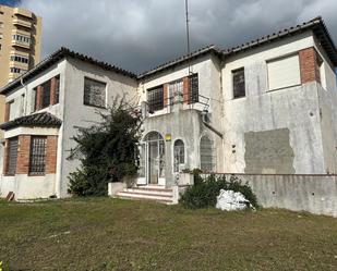 Exterior view of House or chalet for sale in La Línea de la Concepción  with Terrace