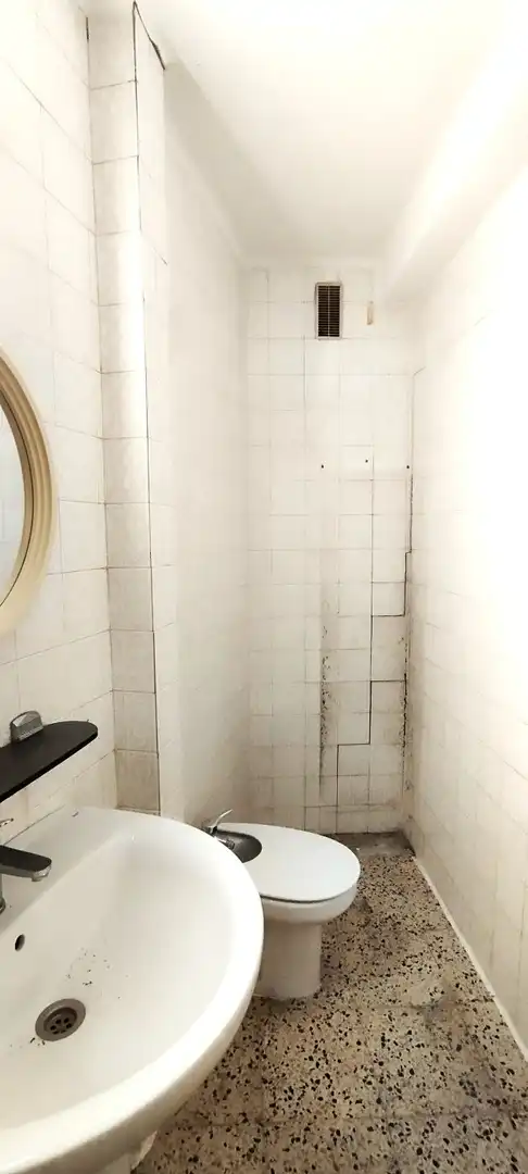 Bathroom of Apartments for sale in Badalona  with Terrace