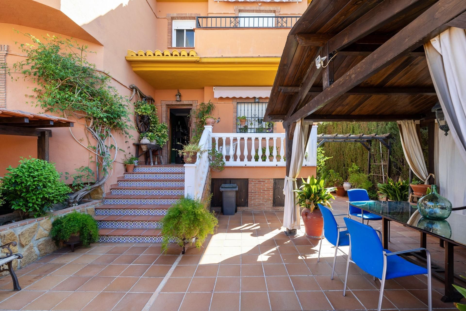 Terrace of House or chalet for sale in Cúllar Vega  with Air Conditioner, Heating and Private garden