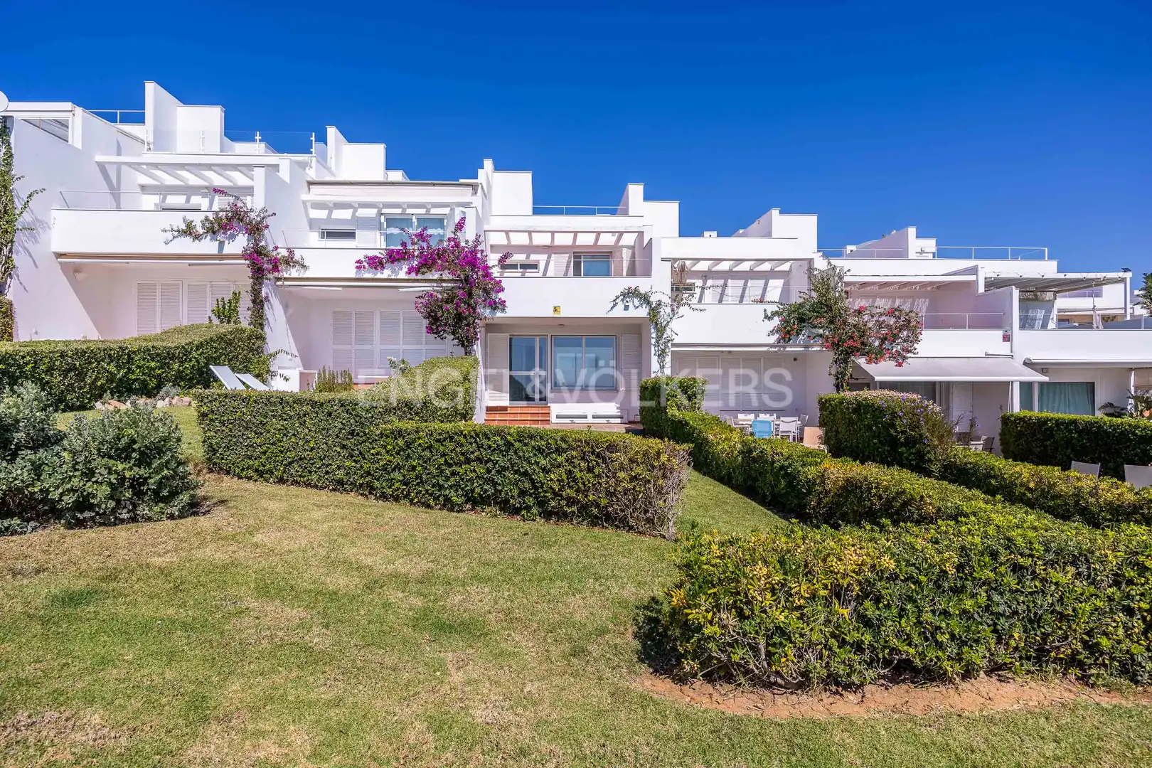Vista exterior de Casa o xalet de lloguer en Conil de la Frontera amb Calefacció, Jardí privat i Terrassa