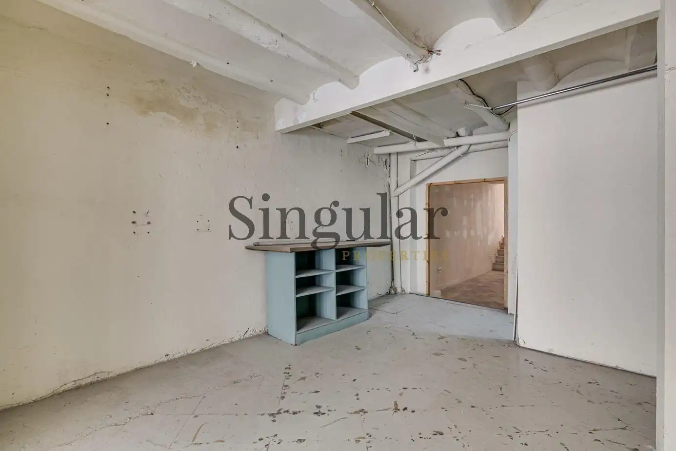 Commercial properties for rent in Carrer de la Creu Coberta, Hostafrancs