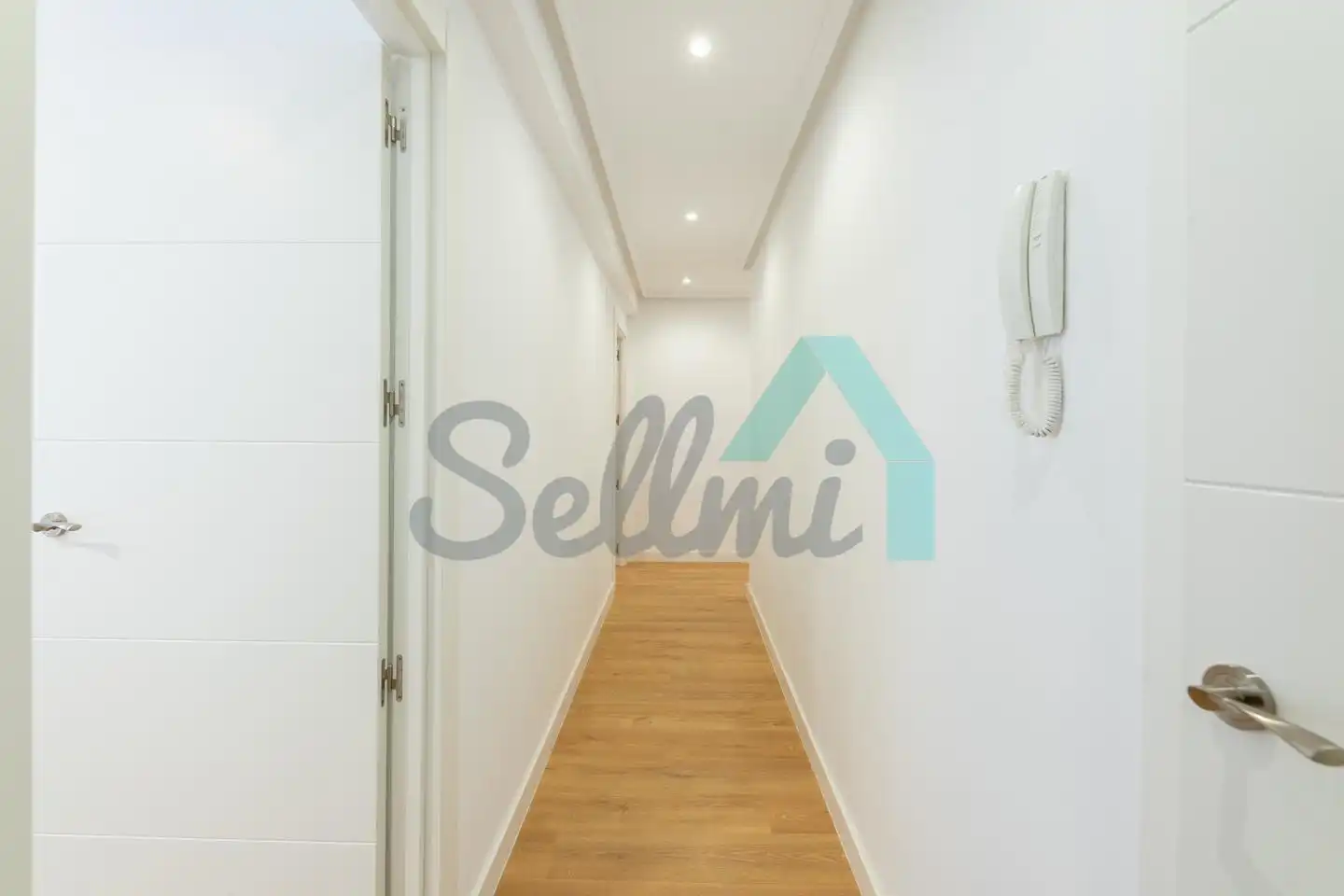 Flat for rent in De Gloria Fuertes, Masip