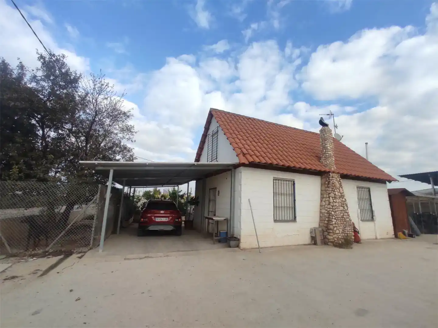 Vista exterior de Finca rústica en venda en San Pedro del Pinatar amb Aire condicionat