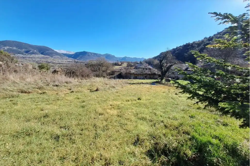 Finca rústica en venda en Merindad de Valdivielso amb Jardí privat