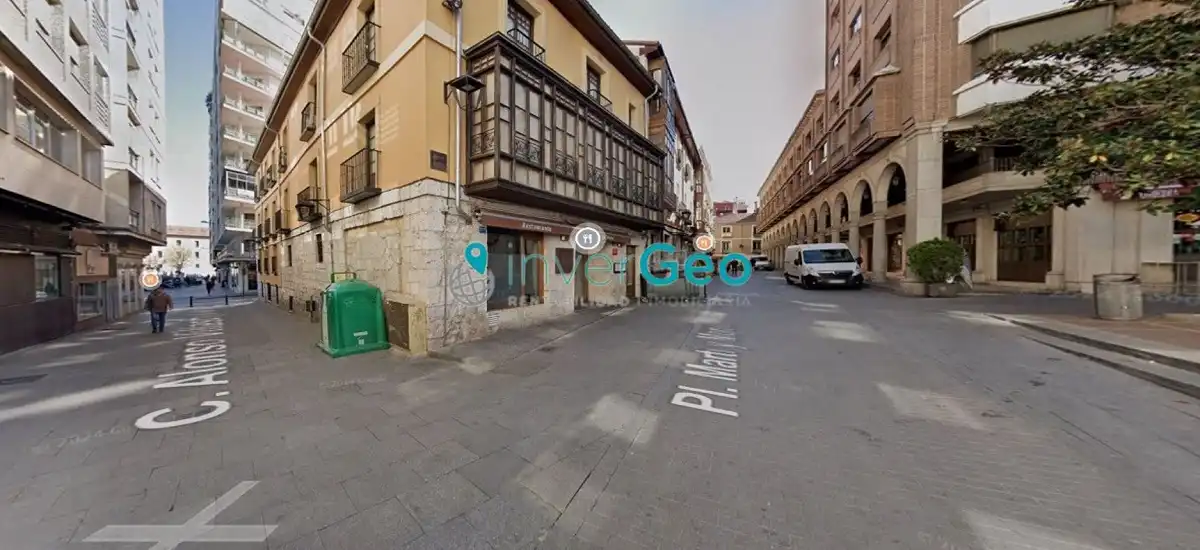 Vista exterior de Local en traspaso en Valladolid con Aire acondicionado, Calefacción y Terraza