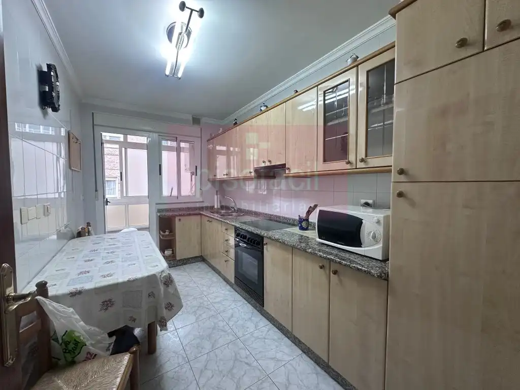 Apartament amb ascensor en venda a Residencia - Abella, imagen 4