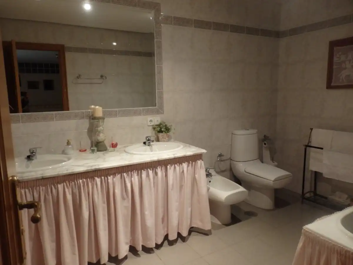Baño de Casa o chalet en venta en Córdoba con Aire acondicionado, Terraza y Trastero