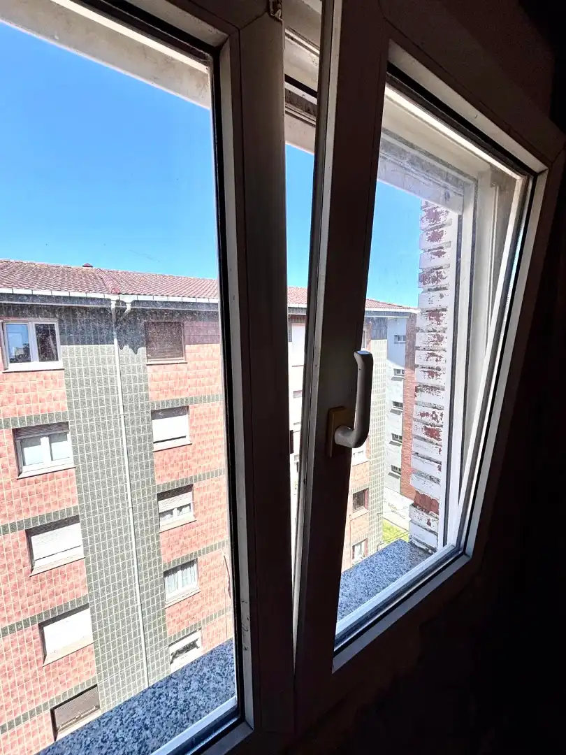 Terrassa de Pis en venda en Gijón  amb Calefacció i Parquet