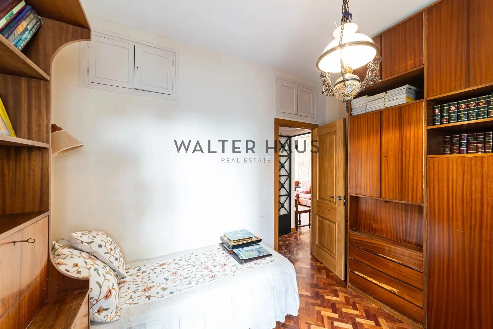 Bedroom of Flat for sale in Madrid  with Air Conditioner and Heating