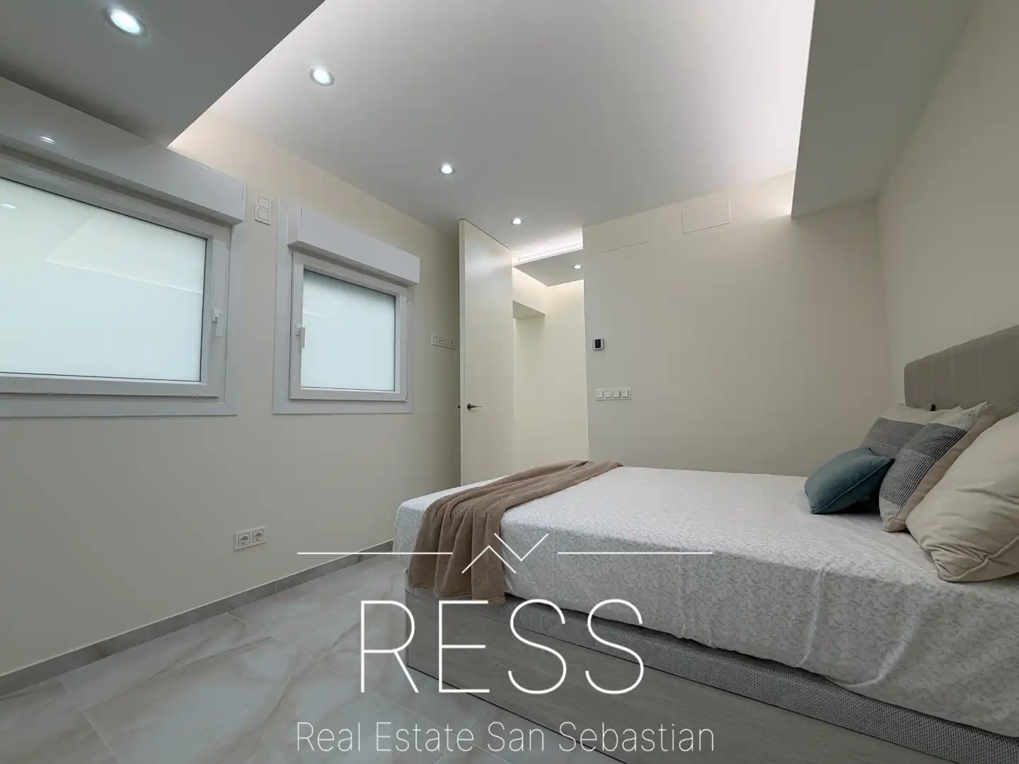 Habitación de Piso en venta en Donostia - San Sebastián  con Aire acondicionado, Calefacción y Amueblado
