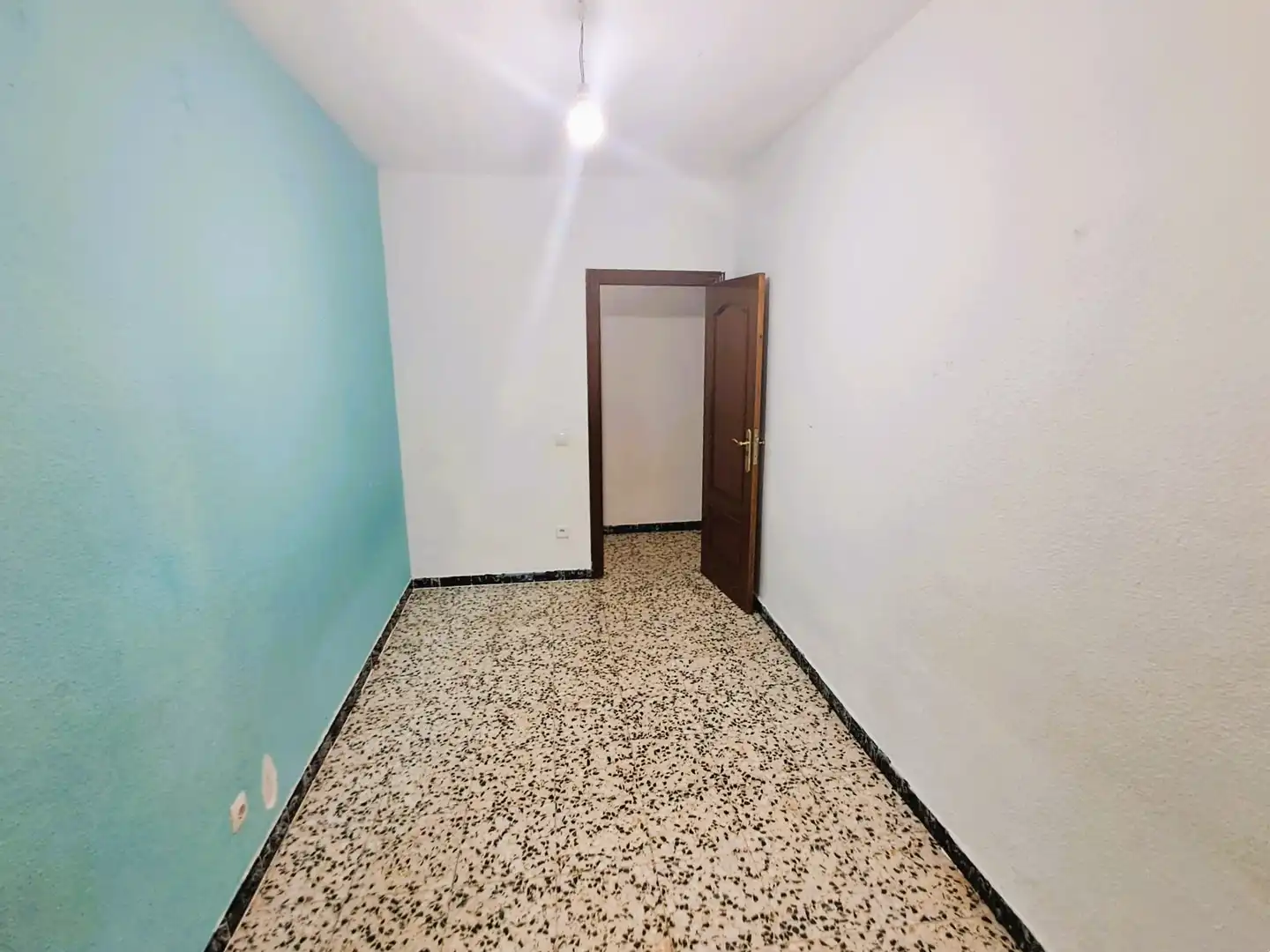 Piso en venta en Madrid con Calefacción, Terraza y Alarma