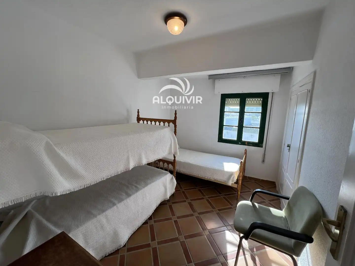 Habitación de Dúplex en venta en Almonte con Calefacción, Terraza y Trastero