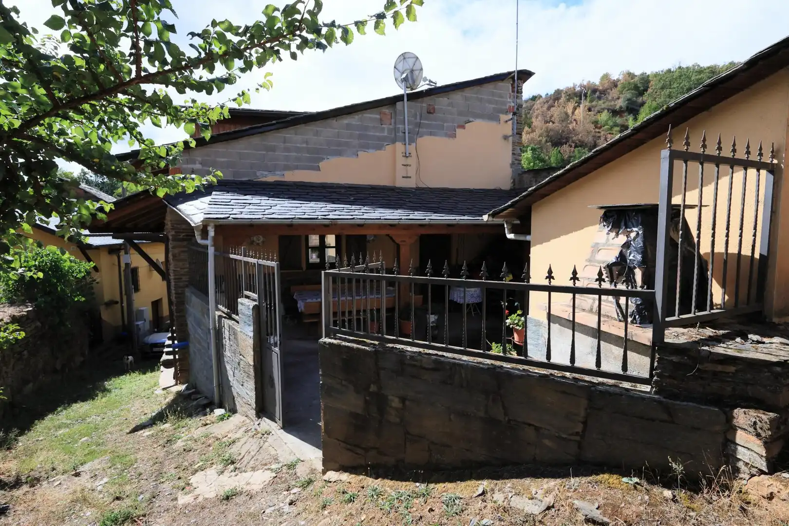 Casa rústica amb terrassa en venda a Villafranca del Bierzo, imagen 45
