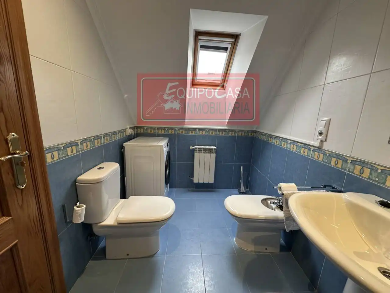 Bathroom of Duplexes for rent in Lugo  with Heating, Parquet flooring and Storage room