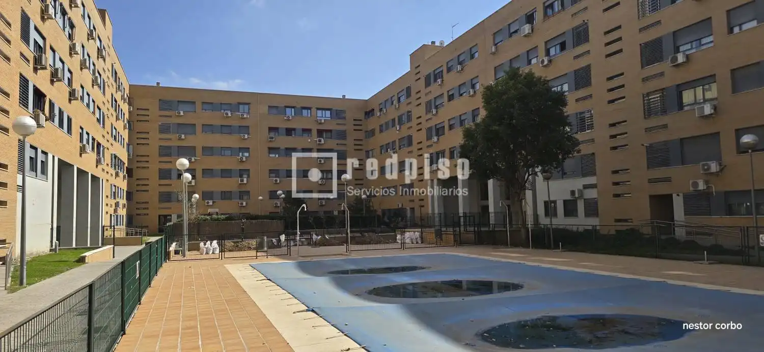Vista exterior de Pis en venda en Torrejón de Ardoz amb Aire condicionat, Calefacció i Jardí privat