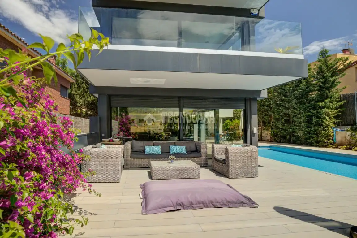 Terrassa de Casa o xalet en venda en Sant Cugat del Vallès amb Calefacció, Parquet i Terrassa