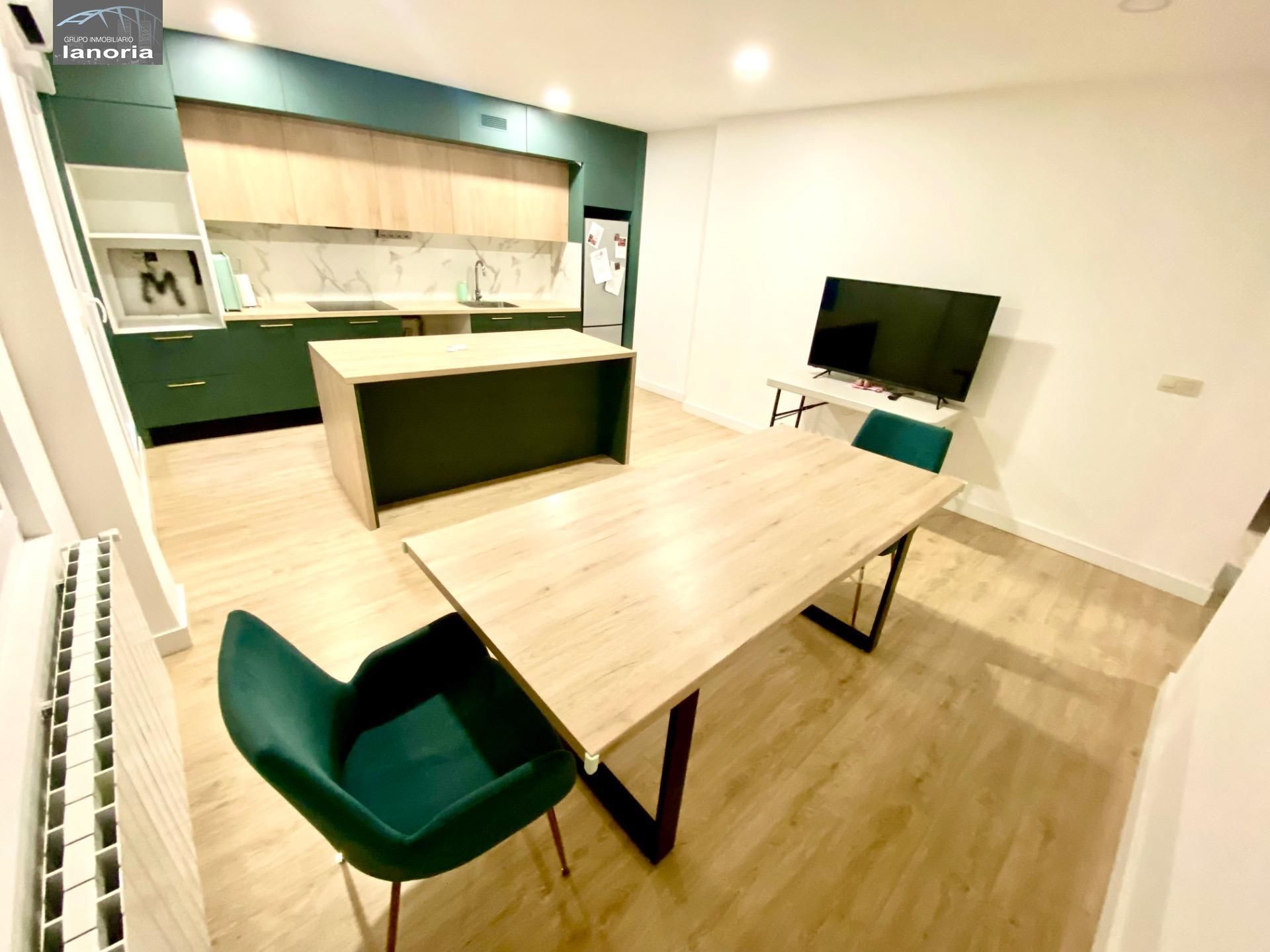 Apartament de lloguer a Calle FERIA, Feria