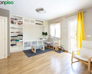 Sala d'estar de Casa adosada en venda en Cájar amb Jardí privat i Piscina