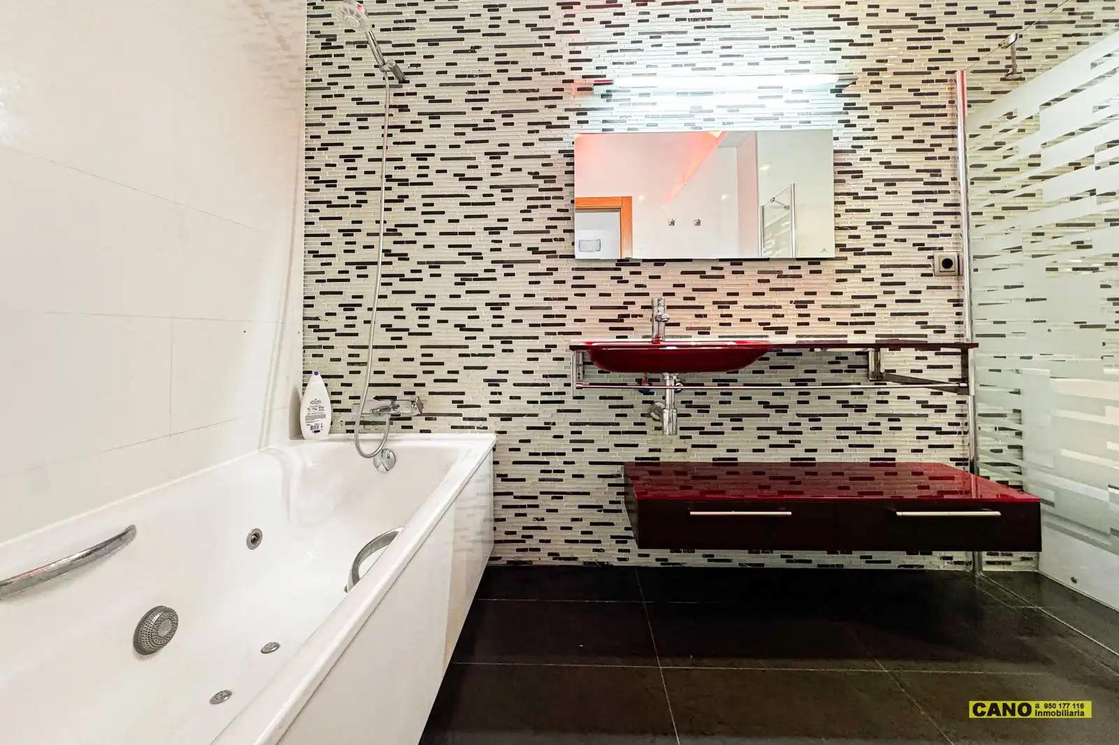 Bathroom of Flat for sale in El Ejido  with Terrace, Storage room and Swimming Pool