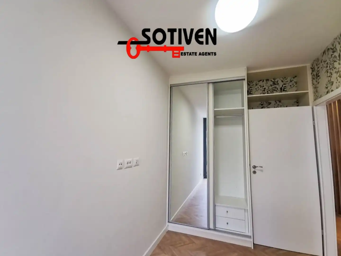 Schlafzimmer von Einfamilien-Reihenhaus zum Verkauf in Guía de Isora mit Klimaanlage, Terrasse und Balkon