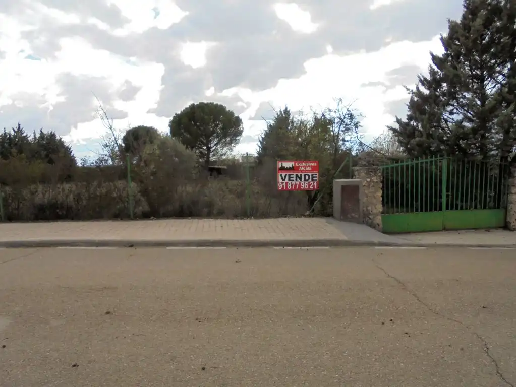 Terrenos y solares en venta en Hontoba