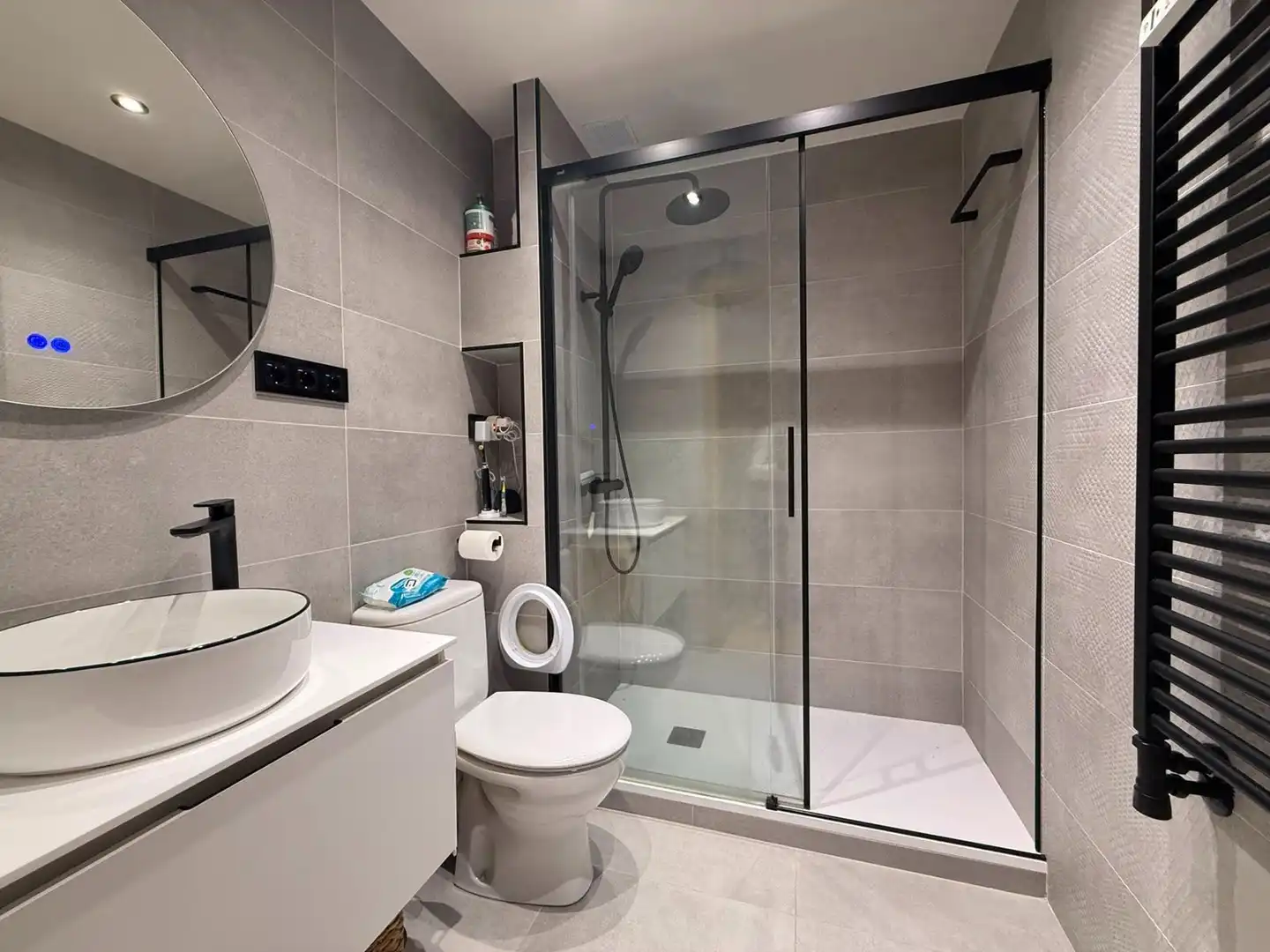 Badezimmer von Wohnung zum Verkauf in Getafe mit Heizung, Terrasse und Abstellraum