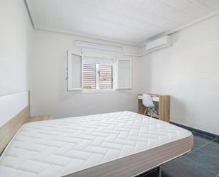 Bedroom of Flat to share in Sagunto / Sagunt  with Air Conditioner and Terrace