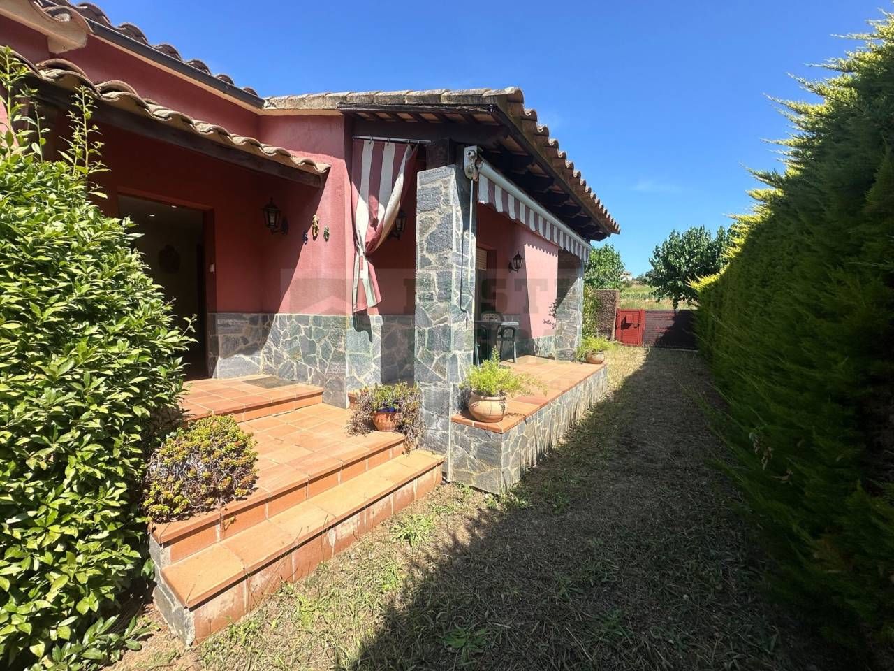 Exterior view of House or chalet to rent in La Pera  with Air Conditioner, Heating and Private garden