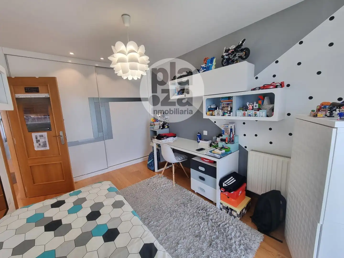 Habitación de Piso en venta en Burgos con Calefacción, Terraza y Trastero