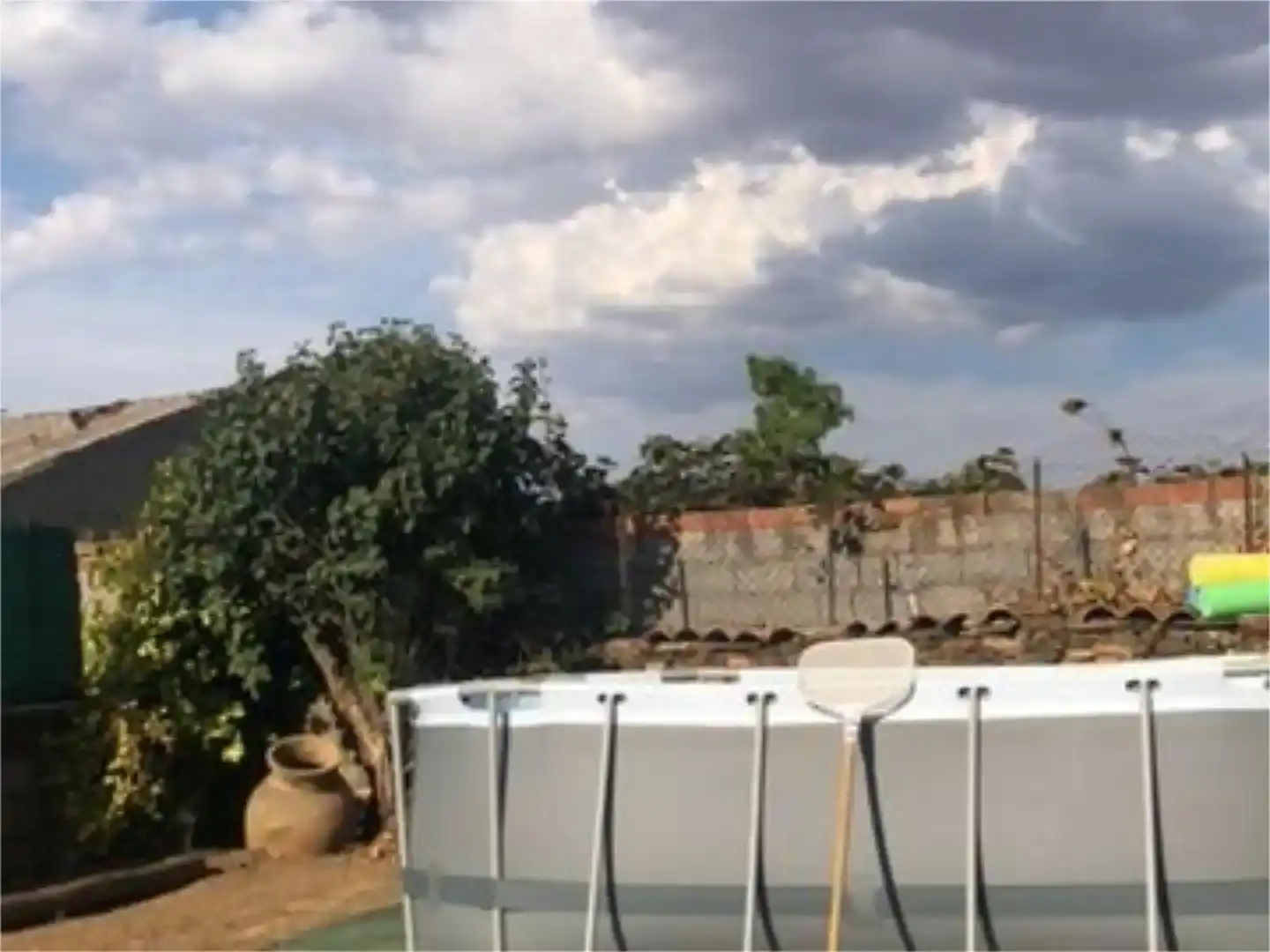 Piscina de Pis en venda en Mohedas de la Jara amb Jardí privat, Traster i Moblat