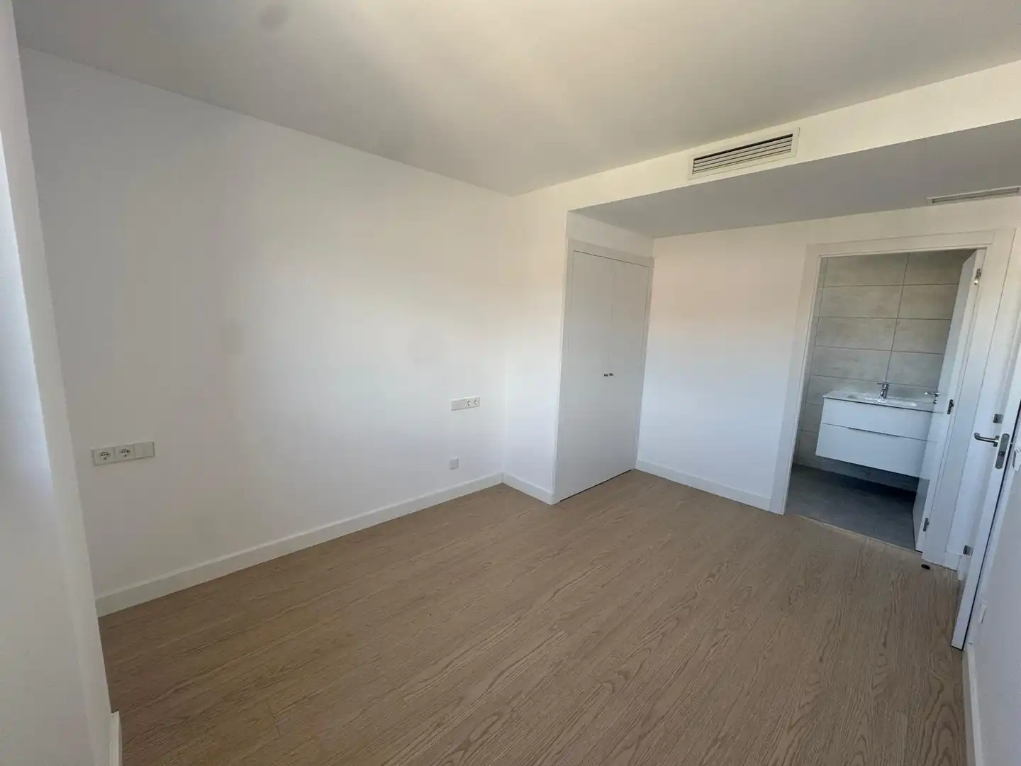 Habitación de Ático en venta en Malgrat de Mar con Aire acondicionado, Calefacción y Trastero