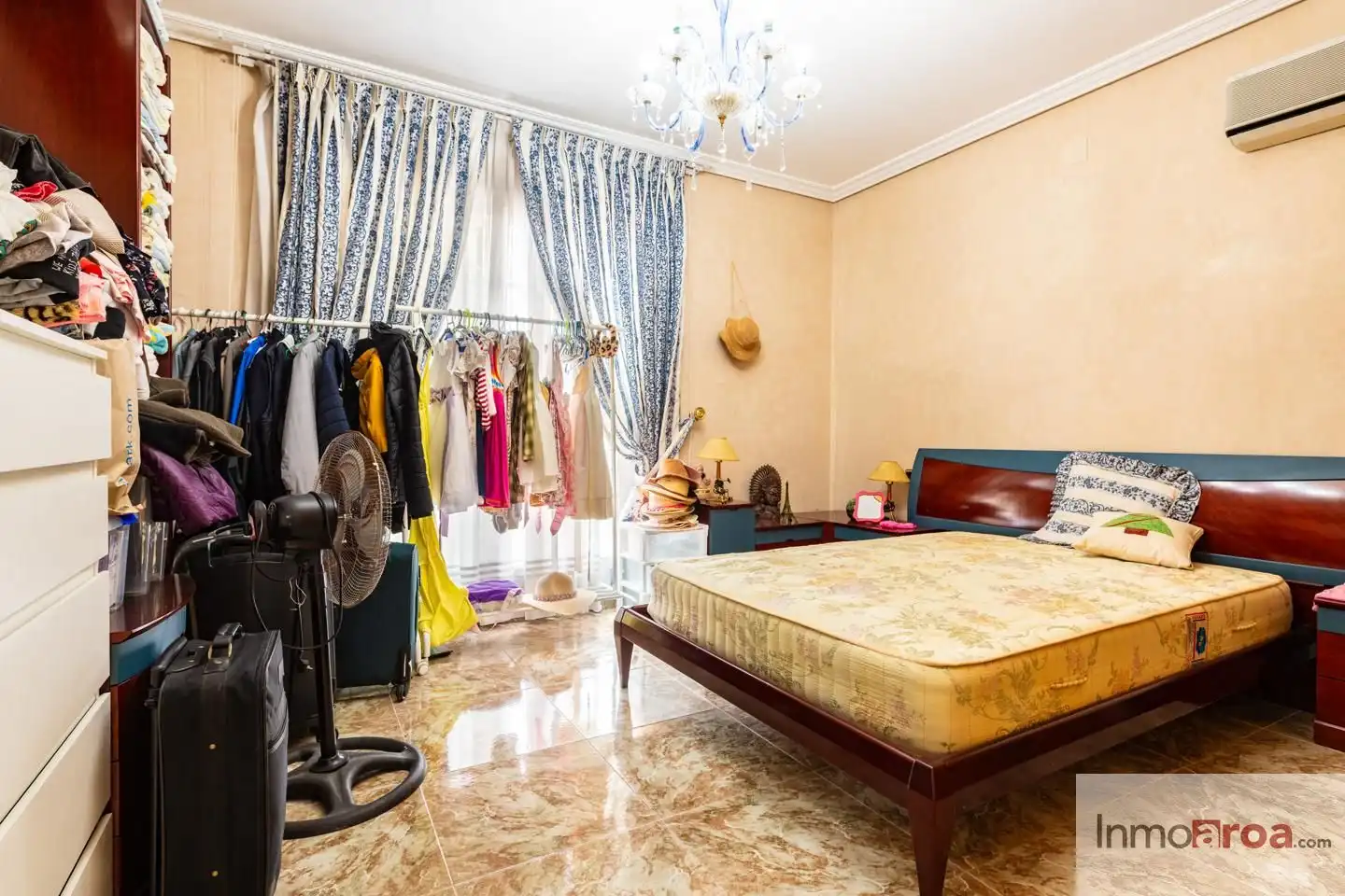 Bedroom of Houses for sale in L'Eliana  with Private garden, Terrace and Swimming Pool